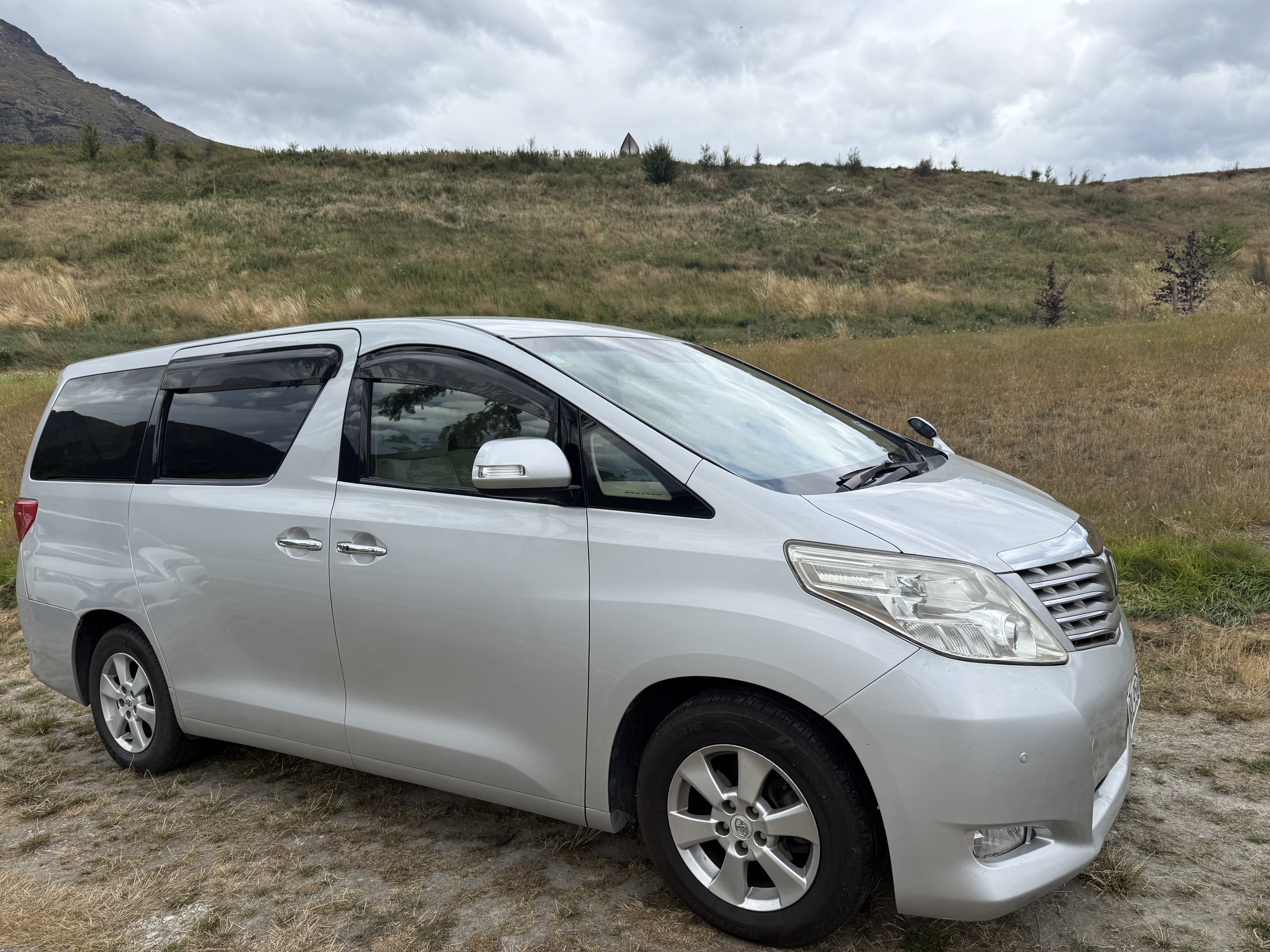 Toyota Alphard 2010 MPV